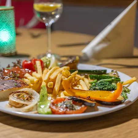 Restaurant Pizzeria Enzian - Sommerbergbahnen Inklusive Penzion Tannheim