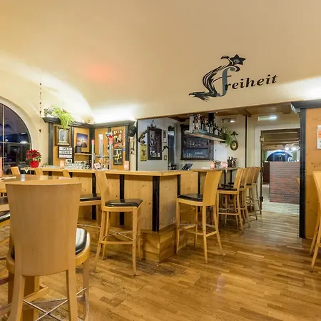 Restaurant Pizzeria Enzian - Sommerbergbahnen Inklusive 4* Tannheim