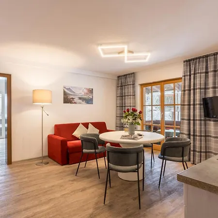 Restaurant Pizzeria Enzian - Sommerbergbahnen Inklusive Pensionat 4*