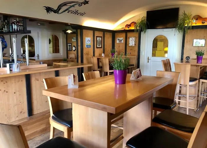 Restaurant Pizzeria Enzian - Sommerbergbahnen Inklusive 4*