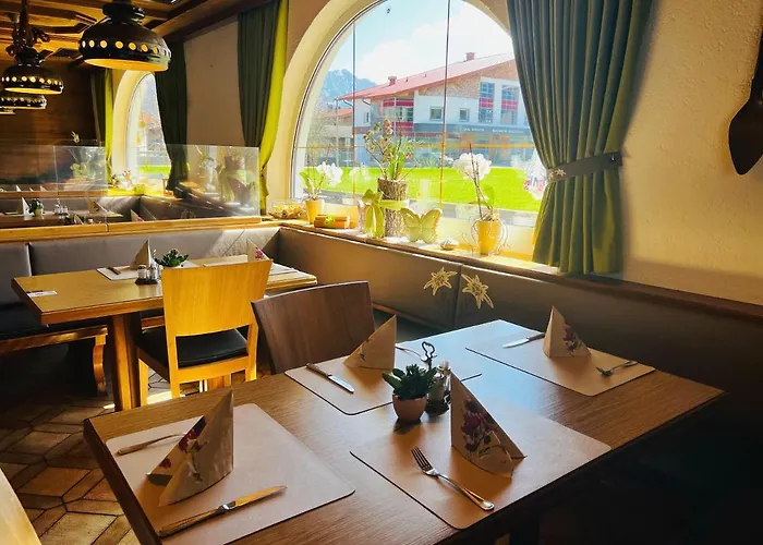 Restaurant Pizzeria Enzian - Sommerbergbahnen Inklusive 탄하임