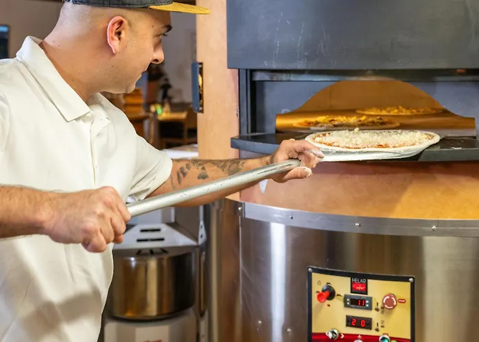 게스트하우스 Restaurant Pizzeria Enzian - Sommerbergbahnen Inklusive 4*