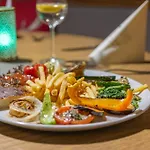 Restaurant Pizzeria Enzian - Sommerbergbahnen Inklusive Pensión Tannheim