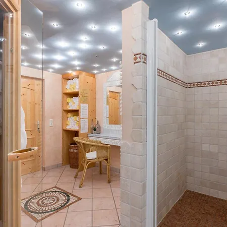 Restaurant Pizzeria Enzian - Sommerbergbahnen Inklusive Casa de hóspedes 4*