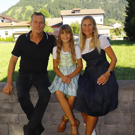 Restaurant Pizzeria Enzian - Sommerbergbahnen Inklusive Tannheim