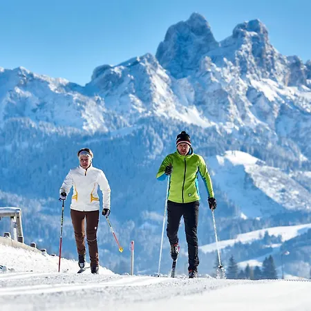 Casa de hóspedes Restaurant Pizzeria Enzian - Sommerbergbahnen Inklusive