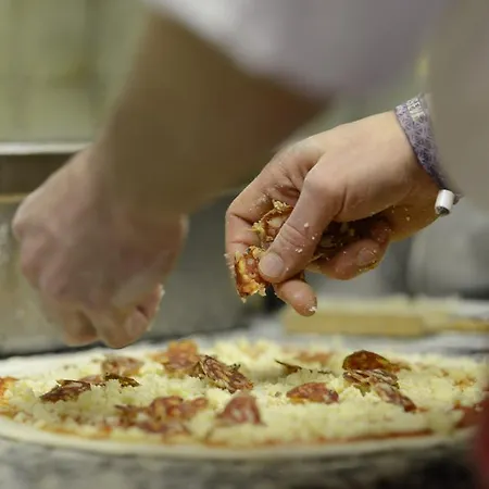 Casa de hóspedes Restaurant Pizzeria Enzian - Sommerbergbahnen Inklusive 4*